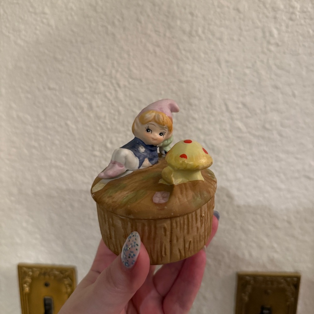 Vintage Gnome and Mushroom Decorative Lidded Mini Dish Trinket Box